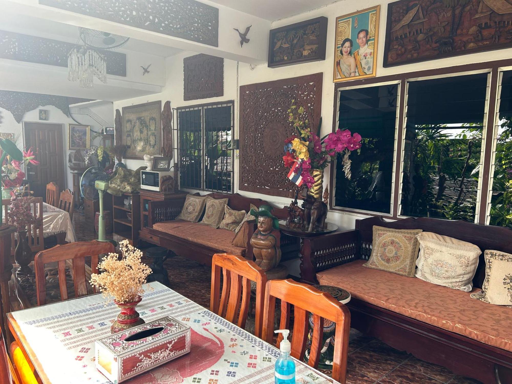 Saithong House Hostel Chiang Mai Bagian luar foto