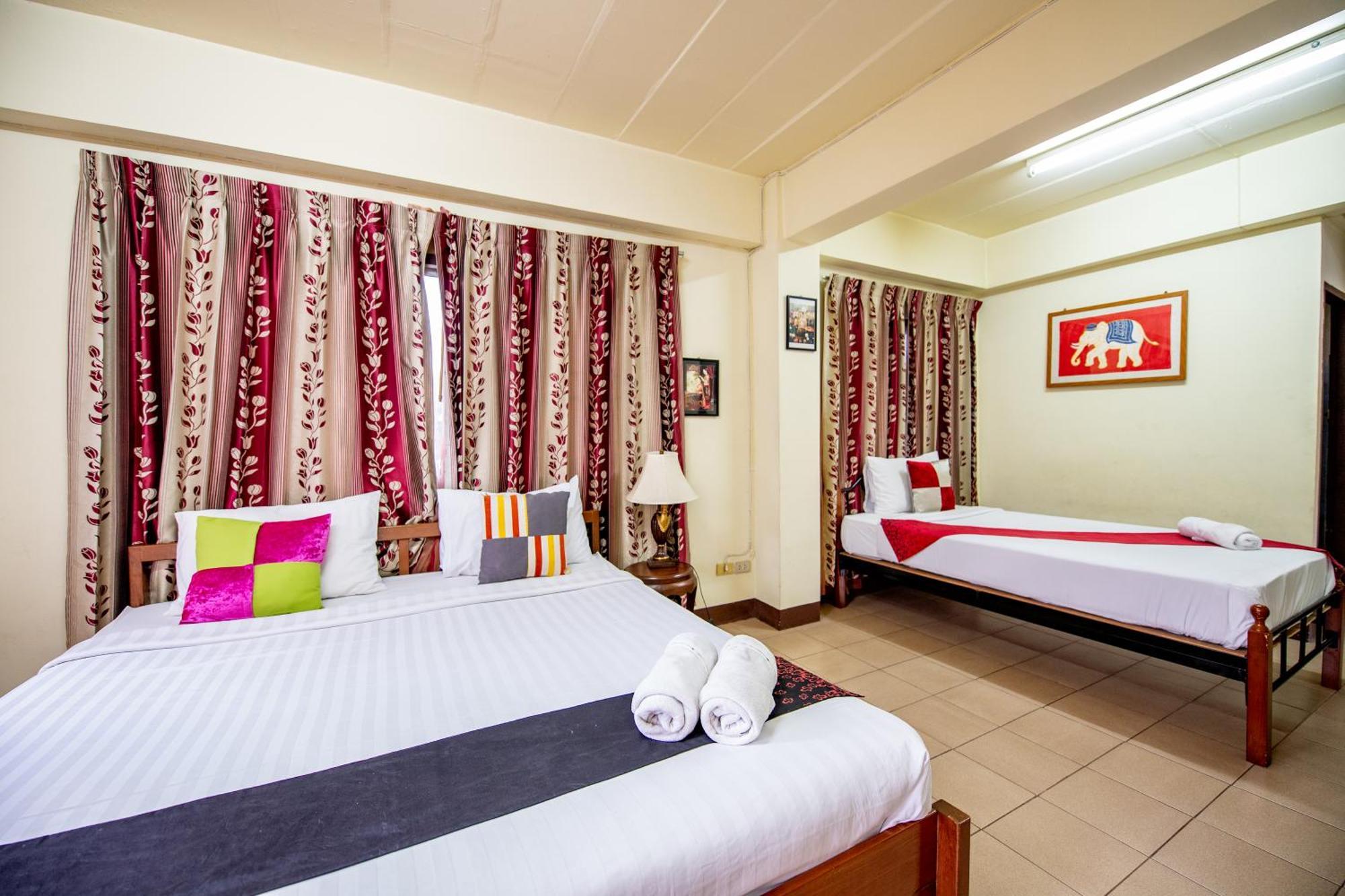 Saithong House Hostel Chiang Mai Bagian luar foto