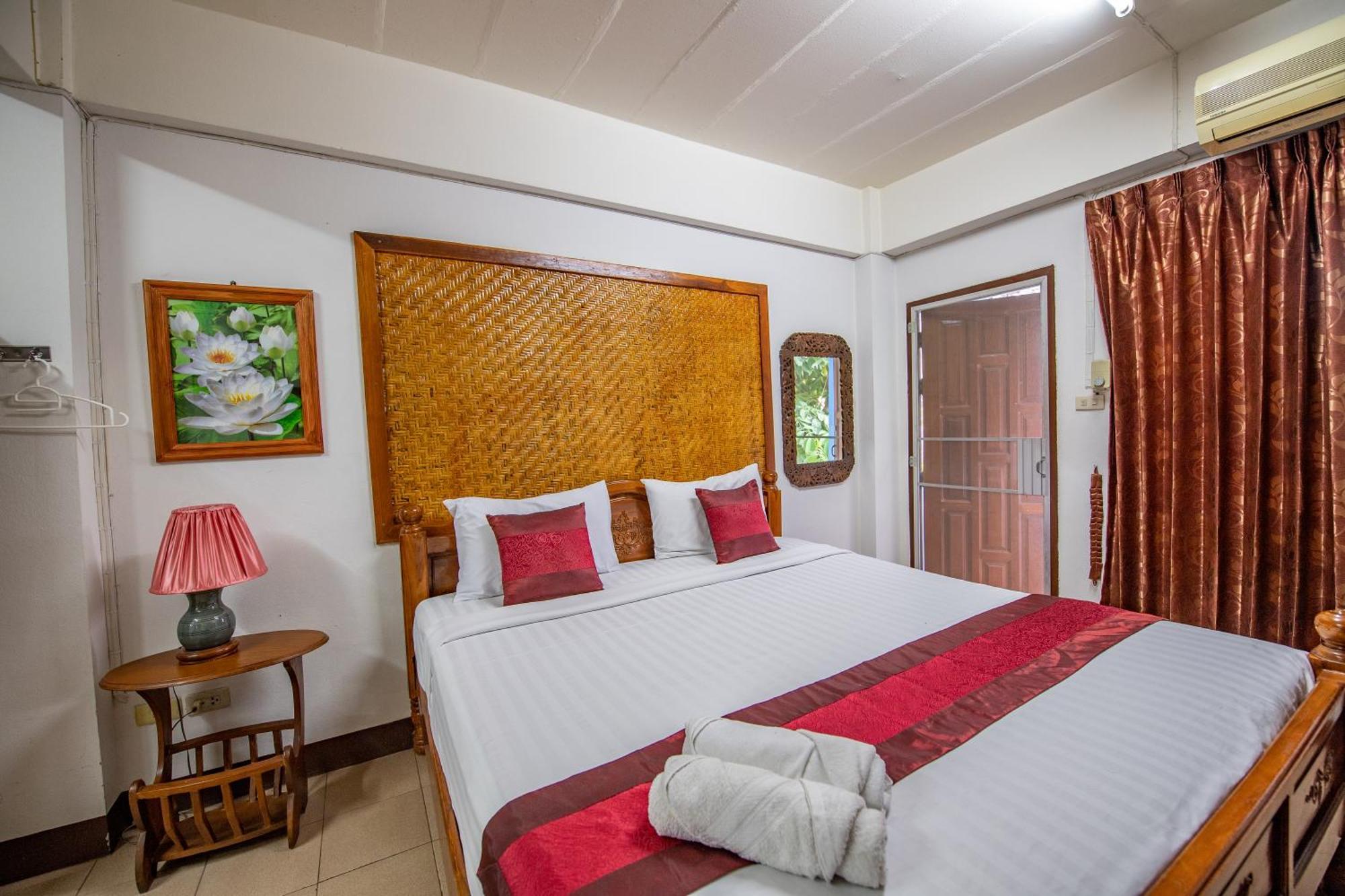 Saithong House Hostel Chiang Mai Bagian luar foto