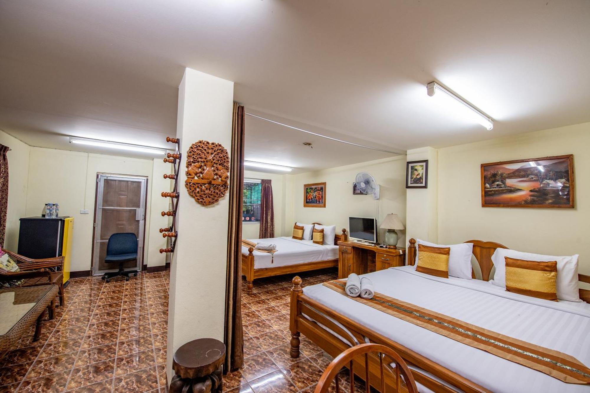 Saithong House Hostel Chiang Mai Bagian luar foto