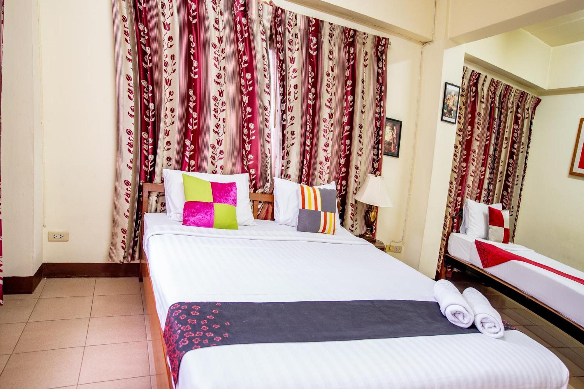 Saithong House Hostel Chiang Mai Bagian luar foto
