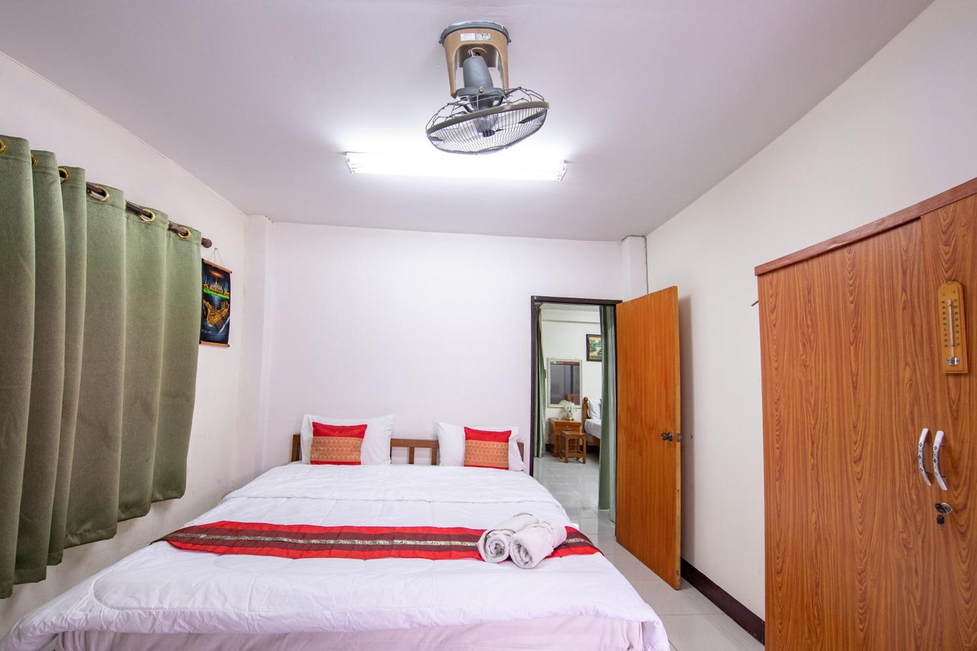 Saithong House Hostel Chiang Mai Bagian luar foto